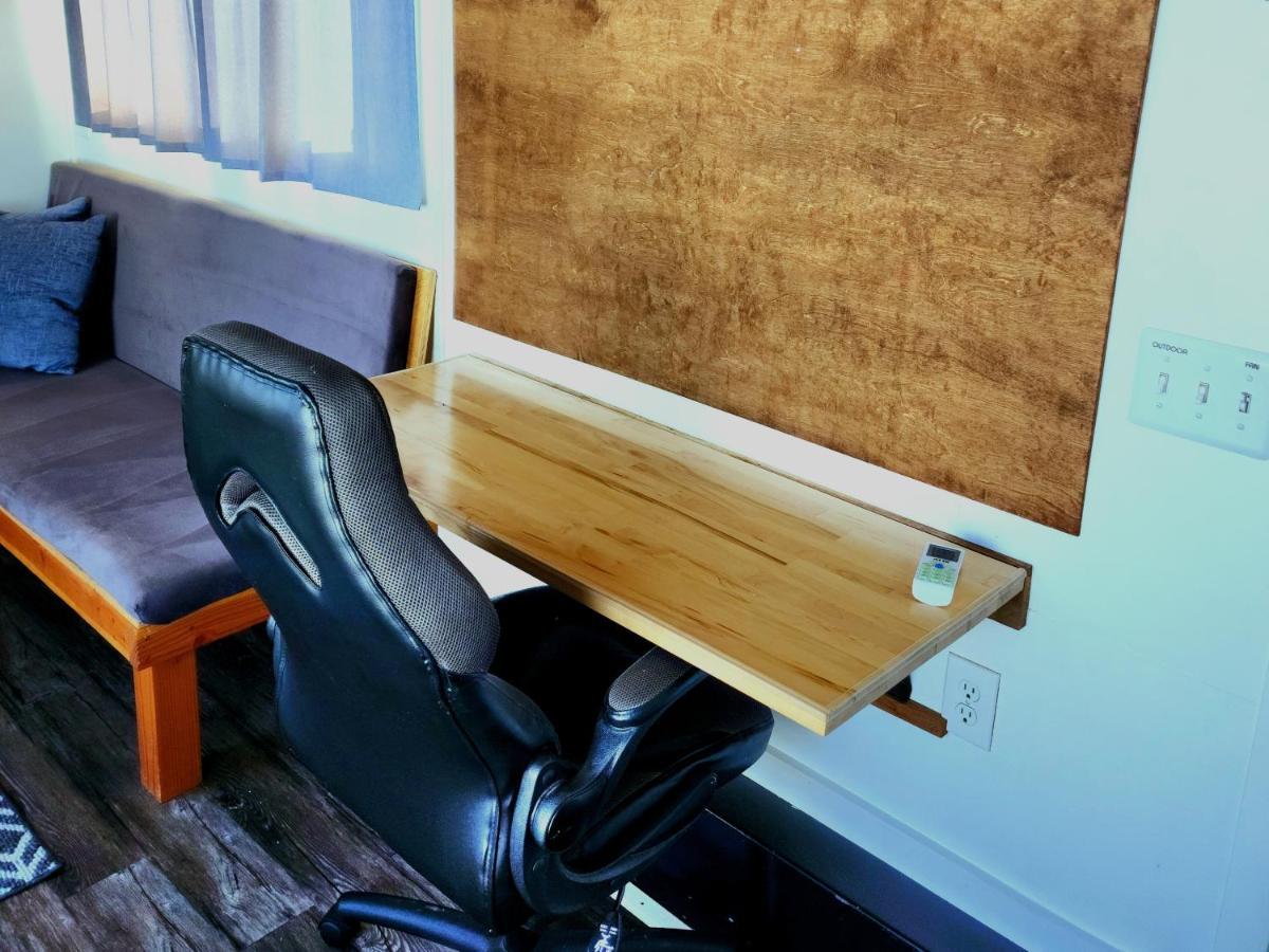 Colorado City Tiny Home Hot Tub מראה חיצוני תמונה